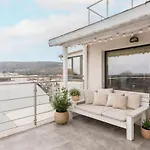 Panoramic Comfort & Vintage Designer By Linas Apartment *